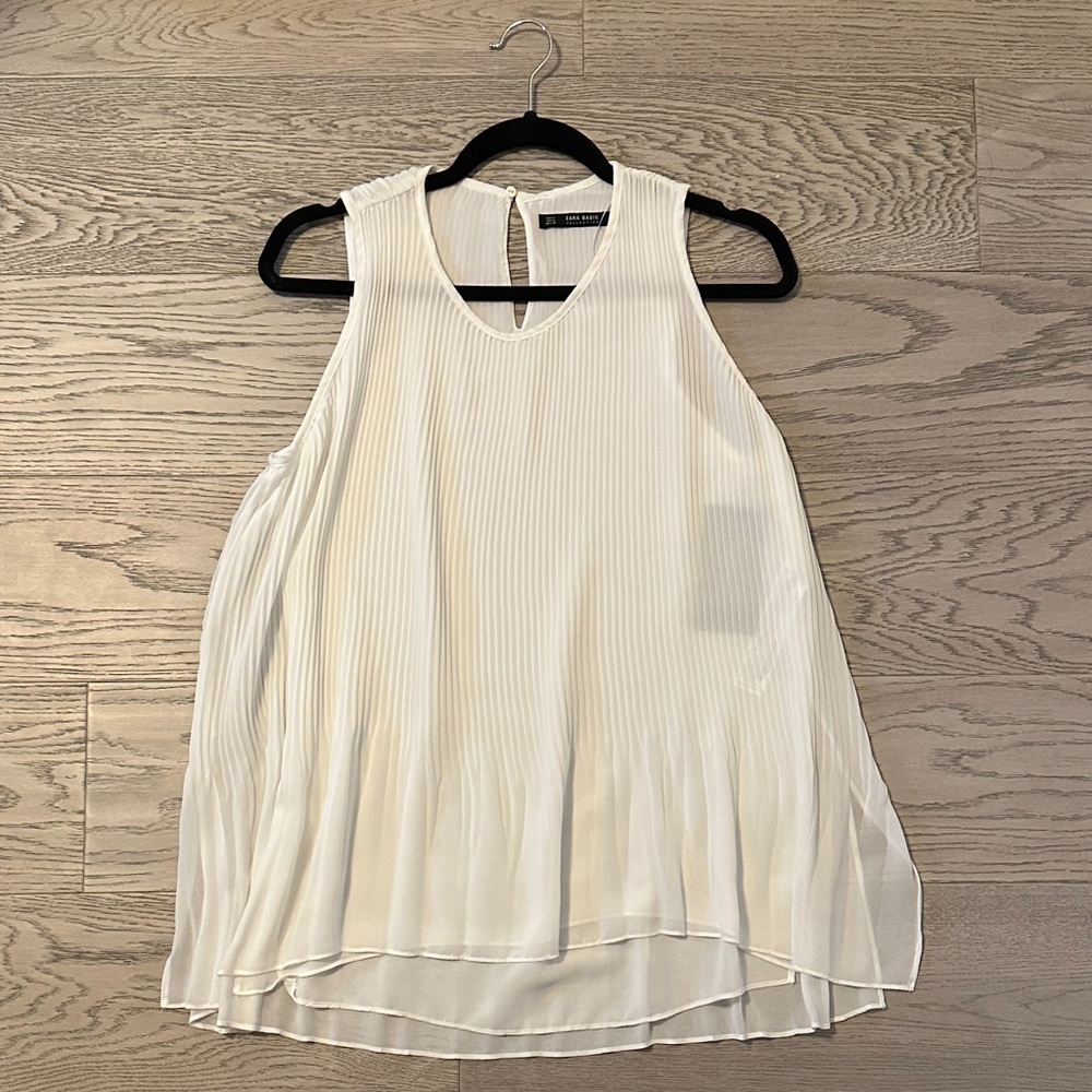 Zara White Plisse Sleeveless Blouse